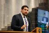 Deputado também critica resistência de Paulo Câmara a redução no ICMS
