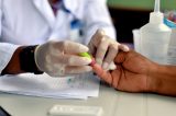 Testes positivos em farmácias cresceram 326% em maio