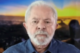 Lula provoca Bolsonaro ao comentar piso da enfermagem: ‘Seu filho votou contra’ Lula provoca Bolsonaro ao comentar piso da enfermagem: ‘Seu filho votou contra’