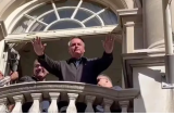 “Descarado”: Gleisi aponta abuso de poder político e econômico de Bolsonaro em viagem a Londres “Descarado”: Gleisi aponta abuso de poder político e econômico de Bolsonaro em viagem a Londres