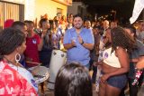 Em mais uma caminhada, Jordavio Ramos arrasta multidão e recebe apoio e carinho de moradores dos bairros Argemiro e Nova Esperança, em Juazeiro (BA)