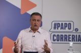 Após viagem internacional de férias em momento conturbado, Rui retorna à Bahia enfraquecido politicamente