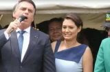 Ex-aliado diz que Bolsonaro bate em Michelle