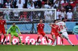 Irã faz dois nos acréscimos, vence Gales e se recupera na Copa após goleada sofrida na estreia