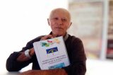 Poeta Luiz Ferreira lança livro ‘Pernambuco em Versos, Conquistas e Municípios Poeta Luiz Ferreira lança livro ‘Pernambuco em Versos, Conquistas e Municípios