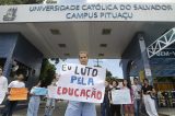 ‘Projeto pra fechar a universidade’: alunos protestam contra suposto sucateamento da Ucsal