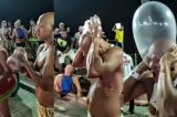VÍDEO: Cena de carnaval tem briga, camisinha na cabeça e homem seminu com boia