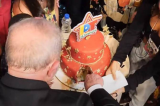 Lula chama Bolsonaro de genocida, enaltece PT e agradece a Dirceu em festa do partido