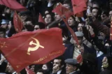 Lavagem cerebral bolsonarista faz com que 44% vejam risco de um regime comunista no Brasil Lavagem cerebral bolsonarista faz com que 44% vejam risco de um regime comunista no Brasil