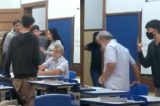 Aluno humilha professor e colegas riem