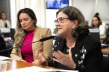 Senadora denuncia “descumprimento generalizado” do piso do magistério