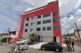 Casal é levado para a delegacia após tentar fugir do motel sem pagar