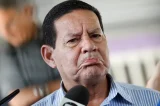 Em livro, coronel acusa Mourão e Exército de corrupção por compra de ‘megavideogame’