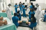 Venezuela, Bolívia e Cuba lideram cursos com médicos reprovados no Rev