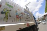 Estudante de nove anos tem desenho estampado em caminhão da Limpurb
