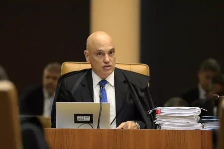 Moraes pretende cassar candidatos que utilizarem inteligência artificial para desinformar sobre processos eleitorais