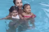 Ivete brinca em piscina com filhas de Lore Improta e Simone Mendes