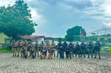 Trio morre durante operação que apreende submetralhadora Trio morre durante operação que apreende submetralhadora