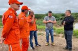 Prefeitura de Juazeiro age rapidamente para minimizar transtornos causados pela chuva; vice-prefeito acompanha os trabalhos Prefeitura de Juazeiro age rapidamente para minimizar transtornos causados pela chuva; vice-prefeito acompanha os trabalhos