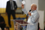 Alunos deixam evento de Lula durante discurso do presidente