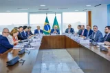 Lula promove reunião ministerial e consulta marqueteiro sobre como melhorar comunicação do governo