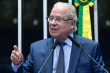 “Eu sou contra o fim da reeleição. O Governo é bom? É Governo para 20 anos”, diz José Dirceu “Eu sou contra o fim da reeleição. O Governo é bom? É Governo para 20 anos”, diz José Dirceu