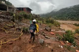 Bombeiros baianos encontram três corpos no Rio Grande do Sul