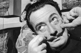 O dia em que Salvador Dalí revelou o segredo para manter seu famoso bigode