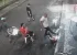 Vídeo: cliente de bar é agredido com socos, chutes e pisões na cabeça