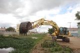 Prefeitura de Juazeiro realiza limpeza do canal da Malhada no bairro João XXIII
