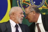 Desaprovação a Lula vai a 47% e iguala pior índice da série histórica, mostra Atlas