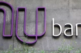 Nubank sofre com cancelamento em massa após ligação com a produtora Brasil Paralelo