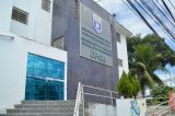 Adolescente é agredida e acorrentada pelos pais após denunciar que foi estuprada pelo irmão