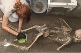 O tesouro encontrado junto a casal morto em erupção em Pompeia