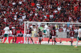 Com 65% dos gols sofridos no ano a partir da bola aérea, Flamengo precisa melhorar no quesito contra o Bolívar