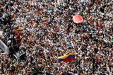 Oposição venezuelana toma as ruas de Caracas em protesto contra Maduro