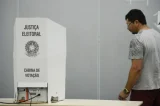 155 milhões de brasileiros elegem 5.569 prefeitos neste domingo