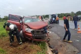 Batida entre caminhonetes termina com um morto e dois feridos na Bahia