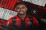 Vitória anuncia a contratação do meia-atacante Wellington Rato