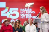 Lula elogia Gleisi, mas frustra petistas ao não anunciá-la como ministra
