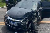 Jovem de 22 anos morre após colidir moto com carro na BA-001