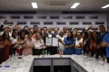 Governador sanciona lei que garante reajuste salarial para professores da rede estadual