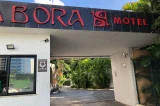 Ataque em motel foi feito pelo Bonde do Maluco e matou traficantes do Comando Vermelho Ataque em motel foi feito pelo Bonde do Maluco e matou traficantes do Comando Vermelho