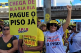 Mesmo após ordem judicial, professores mantêm greve em Salvador e cobram piso salarial