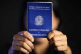 Criação de empregos com carteira assinada cai 70,8% em março ante 2024