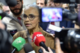 Marina diz que se sentiu agredida e que não pode aceitar que senador diga seu lugar Marina diz que se sentiu agredida e que não pode aceitar que senador diga seu lugar