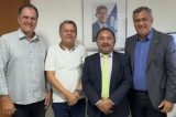 Deputado Roberto Carlos e o prefeito Marcos Lobo participam de reunião na CAR Deputado Roberto Carlos e o prefeito Marcos Lobo participam de reunião na CAR