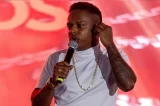 Cantor de arrocha é preso por agressão à esposa no interior da Bahia Cantor de arrocha é preso por agressão à esposa no interior da Bahia