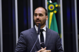 Com OAB cancelada, Eduardo Bolsonaro é apresentado como advogado em evento nos EUA