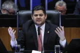 Alcolumbre cria CPI mista para investigar fraudes no INSS